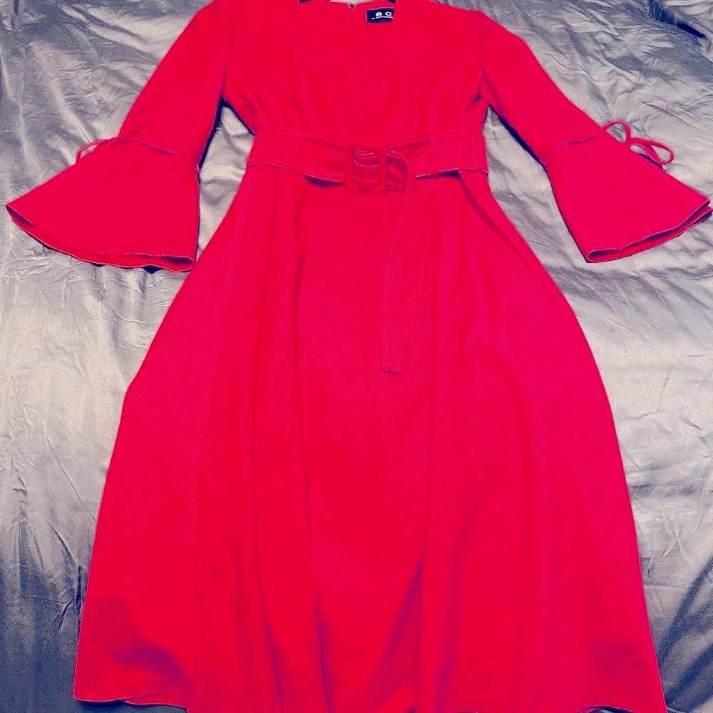BGL A-line Dress with bell sleeves - fuchsia